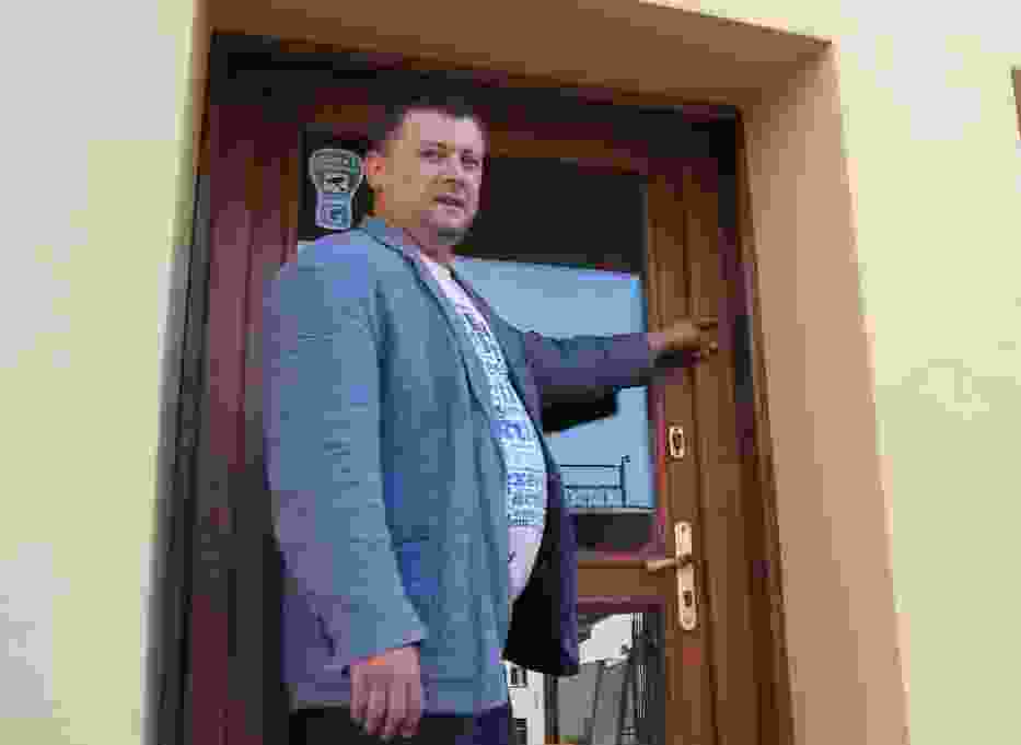 Mezuzę wyrwano z futryny przy wejściu do fundacji Antyschematy 2