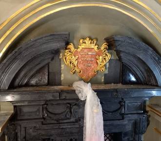 Przywracają oryginalną kolorystkę portalu w Kaplicy Drohojowskich w Przemyślu [FOTO]