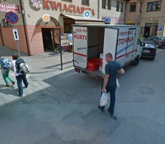 Mamy cię! Upolowani przez Google Street w Grójcu. Sprawdź, czy jesteś na zdjęciach