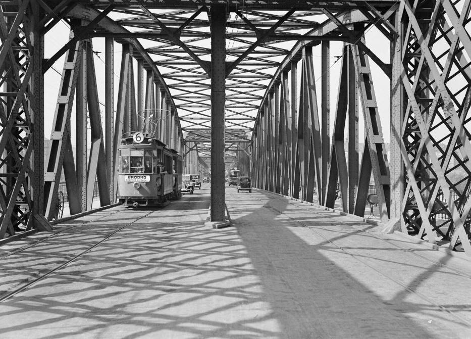 Jezdnia mostu, 1934