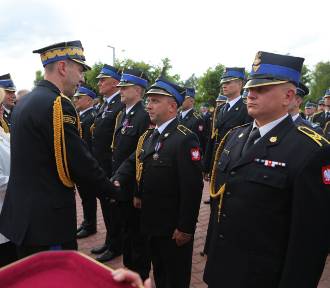 Wojewódzkie Obchody Dnia Strażaka w nowej jednostce. Wręczono medale i awanse