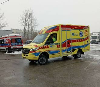 Śląskie Pogotowie Ratunkowe odebrało nowe karetki. Do kogo trafią?