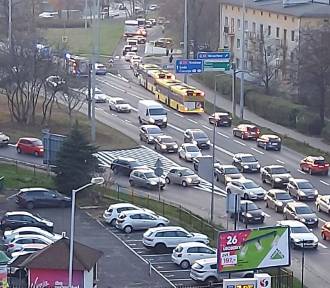 Wypadek w Katowicach. Na Mikołowskiej potrącono rowerzystę