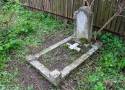 Ukryty cmentarz olędrów w Warszawie. Zrujnowane i zaniedbane miejsce nareszcie przejdzie metamorfozę