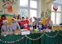 Uczniowie SP7 Szczecinek zorganizowali kiermasz świąteczny [zdjęcia]