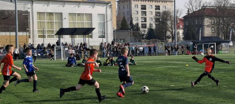 Ajax Cup 2025 - wielki turniej małych piłkarzy odbył się w Radomiu na boisku przy ulicy Narutowicza. Było 340 zawodników