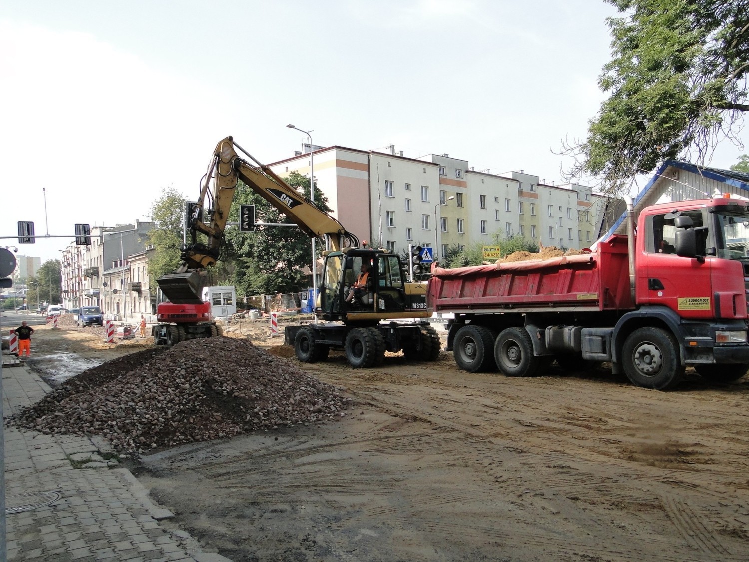 W dobrym tempie idą prace przy modernizacji ważnej radomskiej ulicy - 25 Czerwca w Radomiu