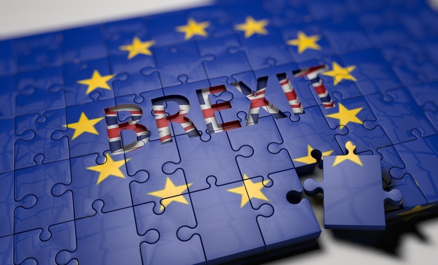 Ze względu na niepewną sytuacja polityczna za granicą np. Brexit