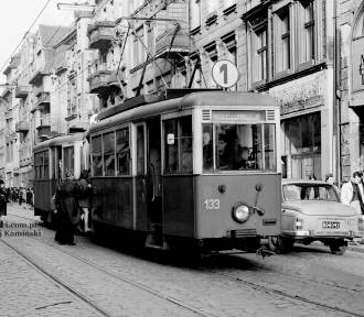 Daj się zabrać w podróż "Autobusem i tramwajem po dawnym Toruniu"