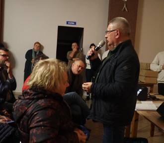 Mieszkańcy gminy NWL protestują przeciwko planom budowy 300-metrowych wiatraków