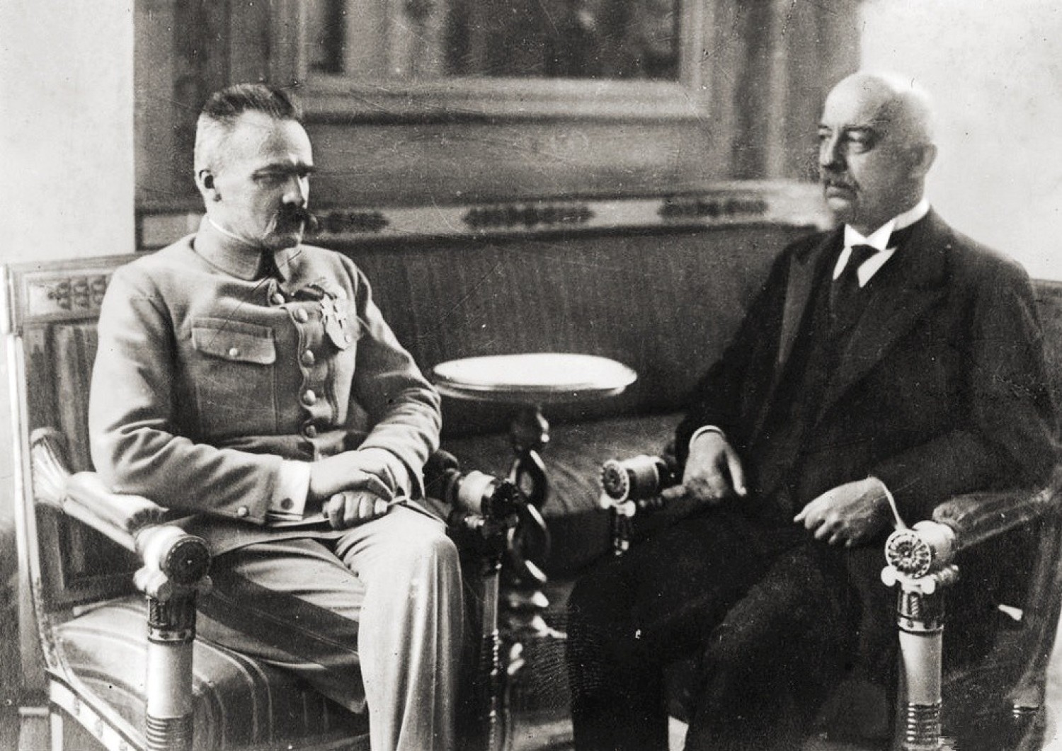 <center>Gabriel Narutowicz i Józef Piłsudski w Warszawie, 1922</center>