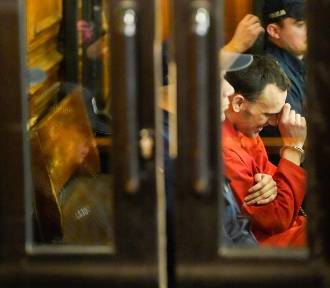 Rozpoczął się proces Stefana W. ws. zerwania pagonu pilnującemu go policjantowi