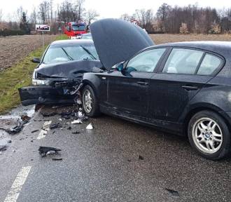 18-latka za kierownicą i trzy samochody uszkodzone w Porębie Wielkiej