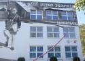 Historyczne murale odsłonięte na ścianach szkoły podstawowej numer 27 w Radomiu. Zobaczcie zdjęcia i film