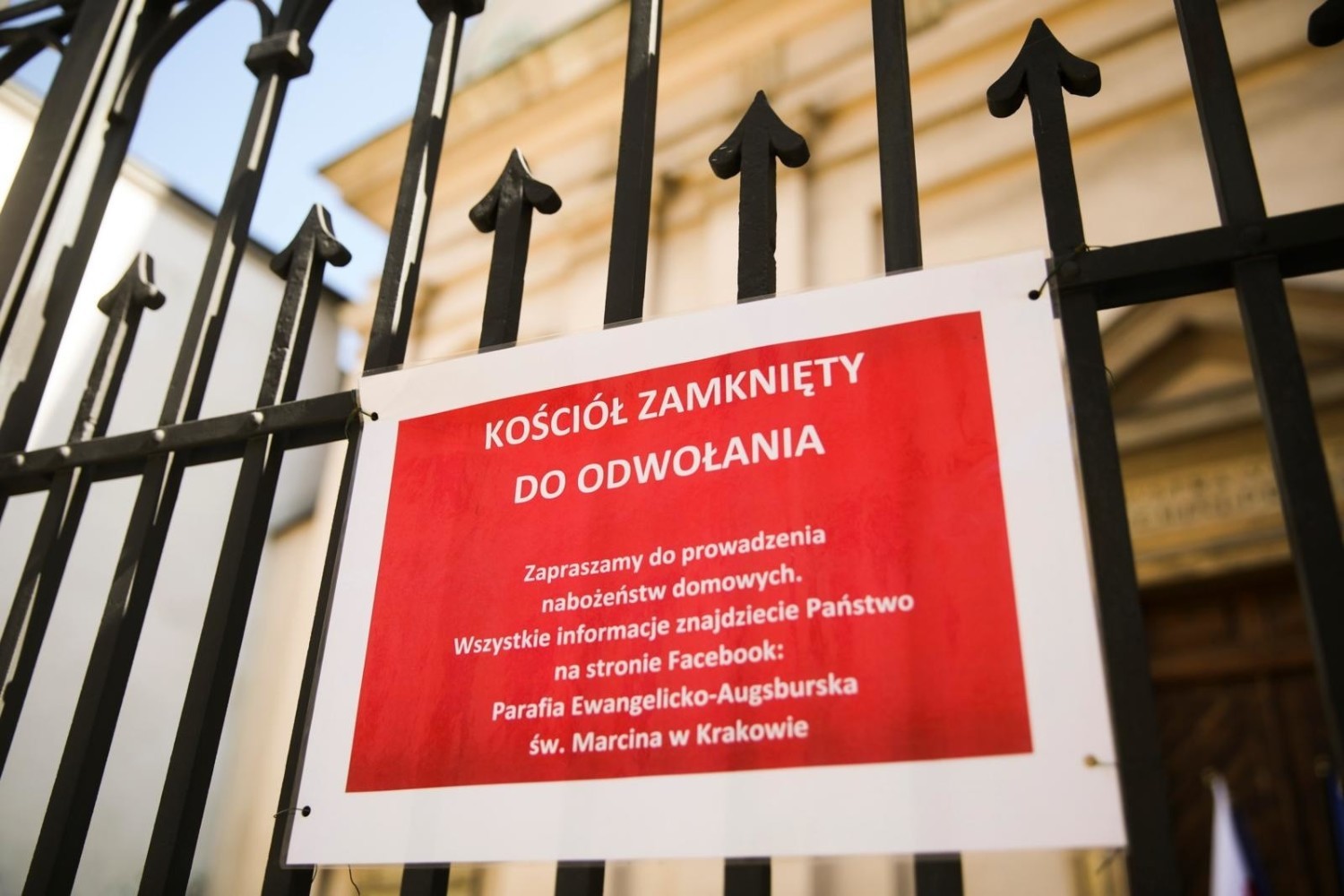 Całkowity lockdown jest brany pod uwage lokalnie w dużych miastach, w których teraz wystepuje najwięcej zakażeń koronawirusem