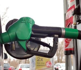 Zatrzymanie dostaw ropy i gazu raczej Polsce nie grozi, ale paliwa drożeją. Co dalej?