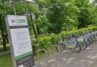 Rowery miejskie popularne w Zduńskiej Woli . Jak z nich korzystać? ZDJĘCIA