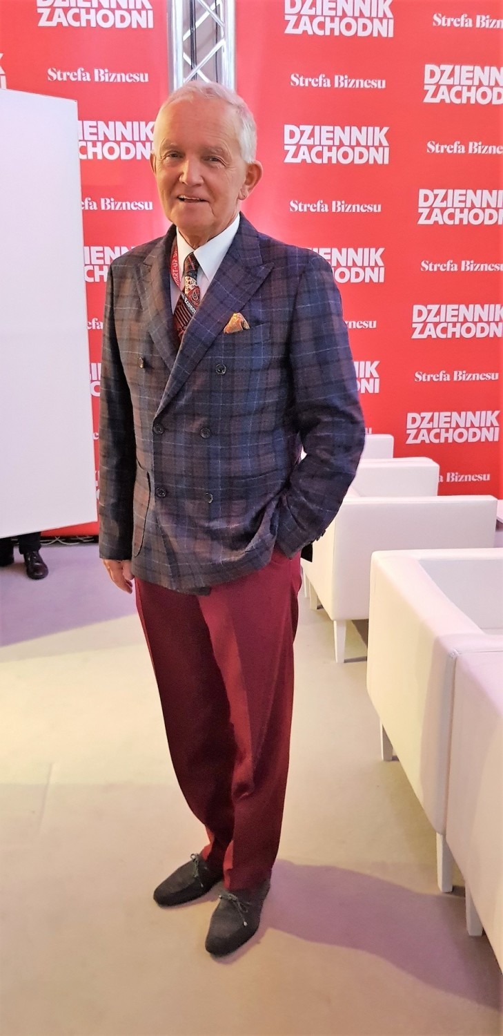 Najlepiej ubrani mężczyźni na Europejskim Kongresie Gospodarczym 2019Andrzej Żylak - konsul honorowy Chorwacji w Polsce, prezes Izby Przemysłowo-Handlowej Rybnickiego Okręgu Przemysłowego, modowy influencer - konto @pastelowaelegancja na Instagramie