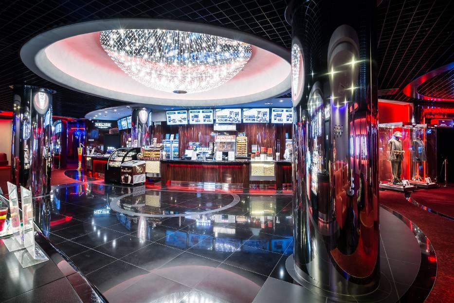 Sukcesja świętuje - sieć kin Helios z prestiżową nagrodą ...