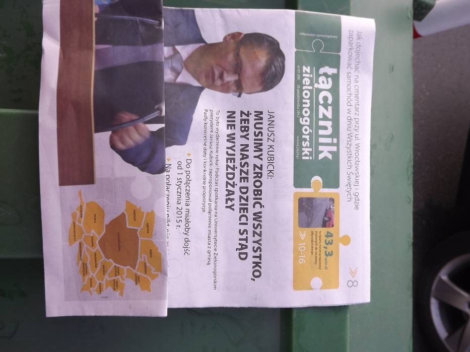 trochę większe od GL