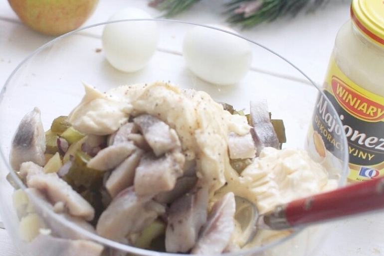Sałatka śledziowa Sałatka śledziowa