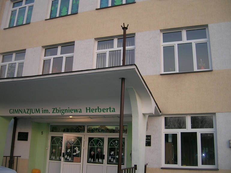 Gimnazjum im. Zbigniewa Herberta we Wronkach Gimnazjum im. Zbigniewa Herberta we Wronkach