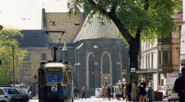 Jak dobrze pamiętasz Kraków lat 90.? [QUIZ]