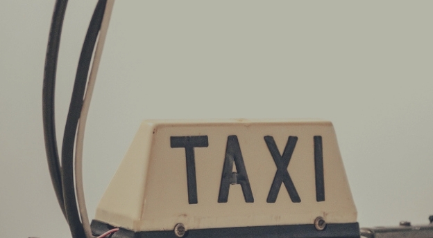 [QUIZ] Praca taksówkarza w PRL-u. Czy wiesz, jak wyglądała?